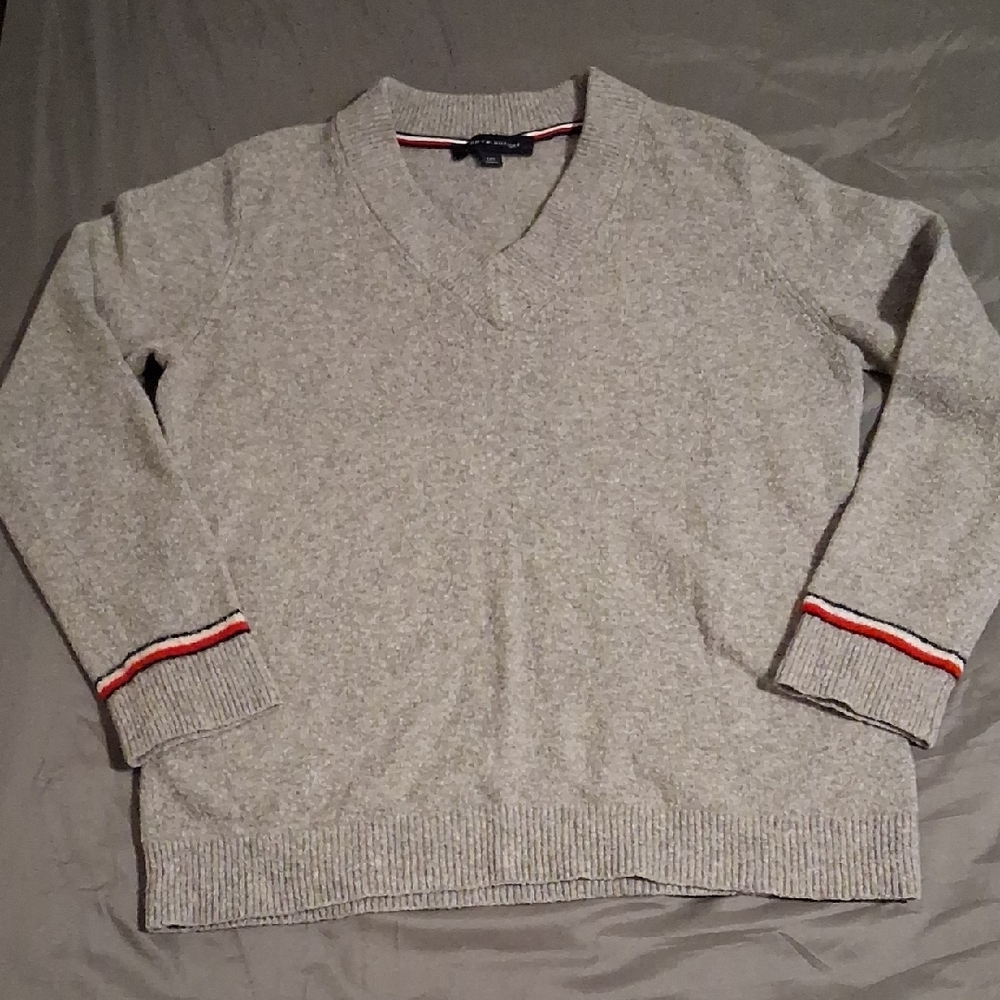 Men's Gray V-Neck Sweater with Red Accents